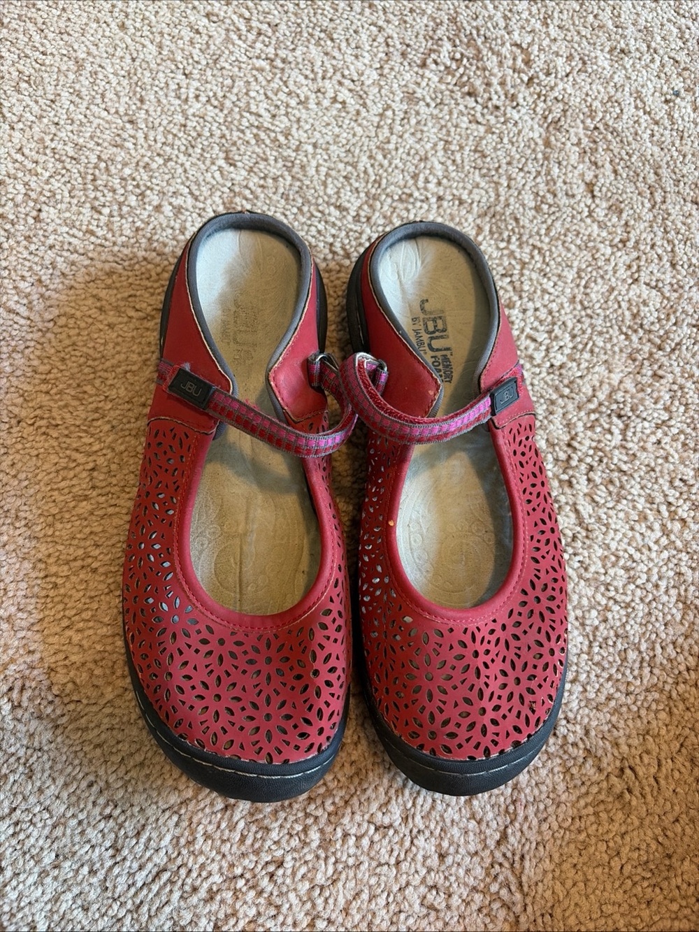 JBU By Jambu Wildflower Red  Mary Jane Style Shoes Sandals  Outdoor  Size 7.5